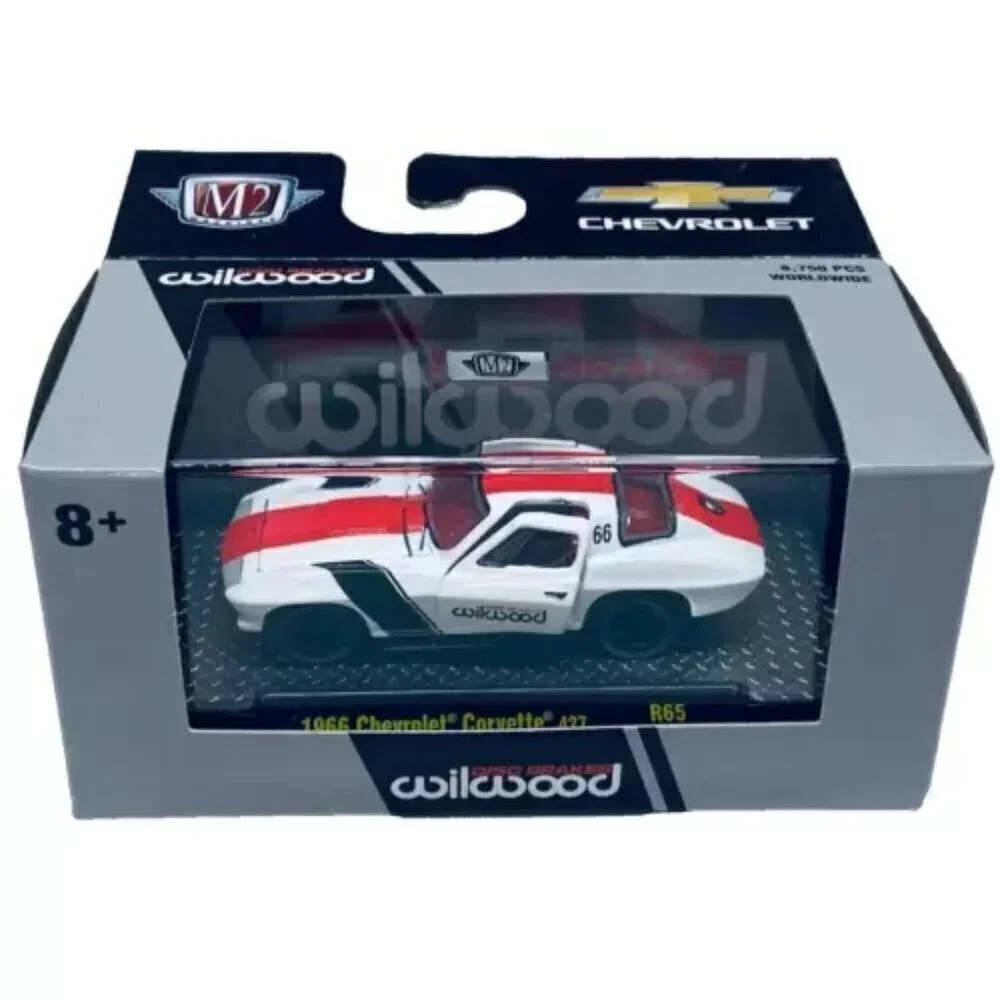 M2 Machines 1966 Chevrolet Corvette 427 R65 Wilwood Disc Brakes Themed 1:64‎ Car